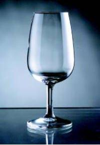 葡萄酒与酒杯的姻缘,葡萄酒,红酒,红葡萄酒,酒圈网